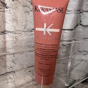 Kerastase Pink Hair Conditioner